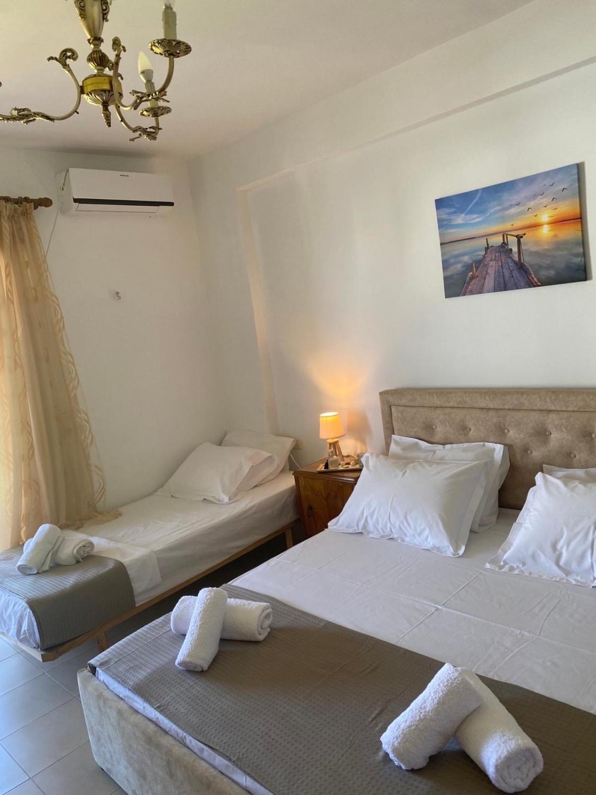 Ilias Family Rooms ヒマラ エクステリア 写真