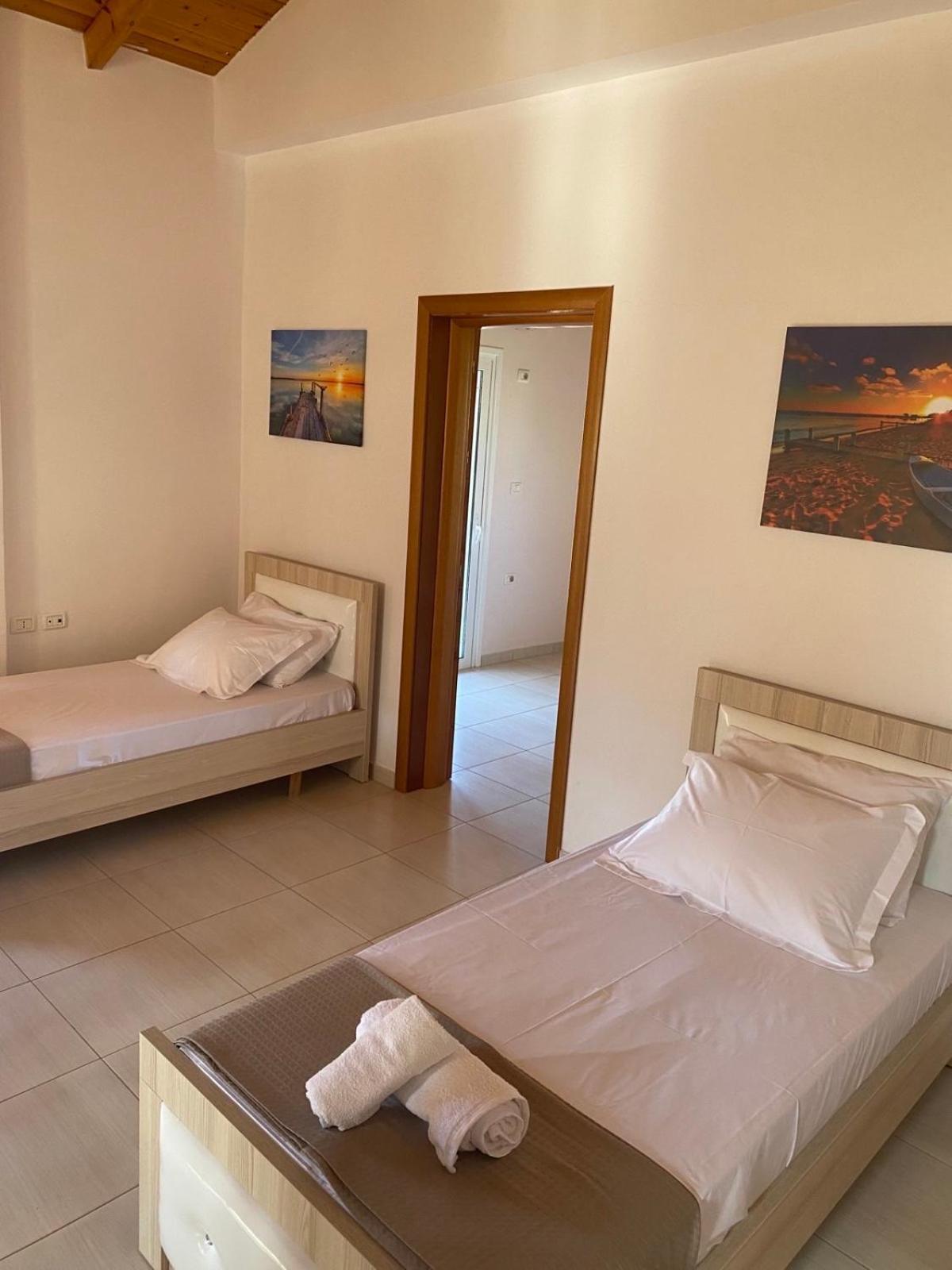 Ilias Family Rooms ヒマラ エクステリア 写真